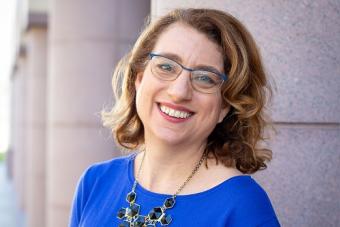 Erin Harris headshot